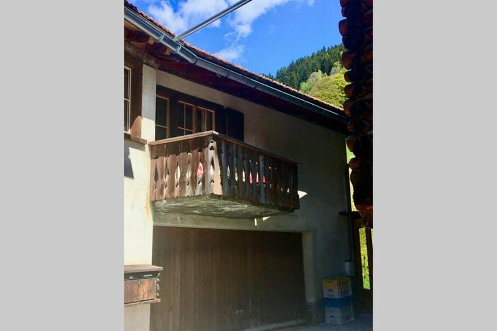 Ferienwohnung Uf Z'Enisch Klosters-Serneus Exterior foto
