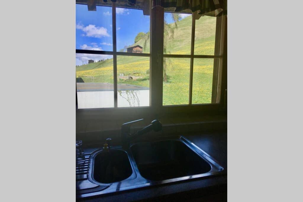 Ferienwohnung Uf Z'Enisch Klosters-Serneus Exterior foto