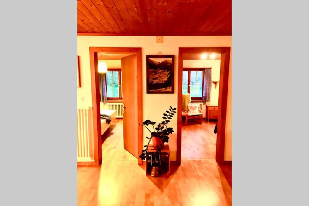 Ferienwohnung Uf Z'Enisch Klosters-Serneus Exterior foto