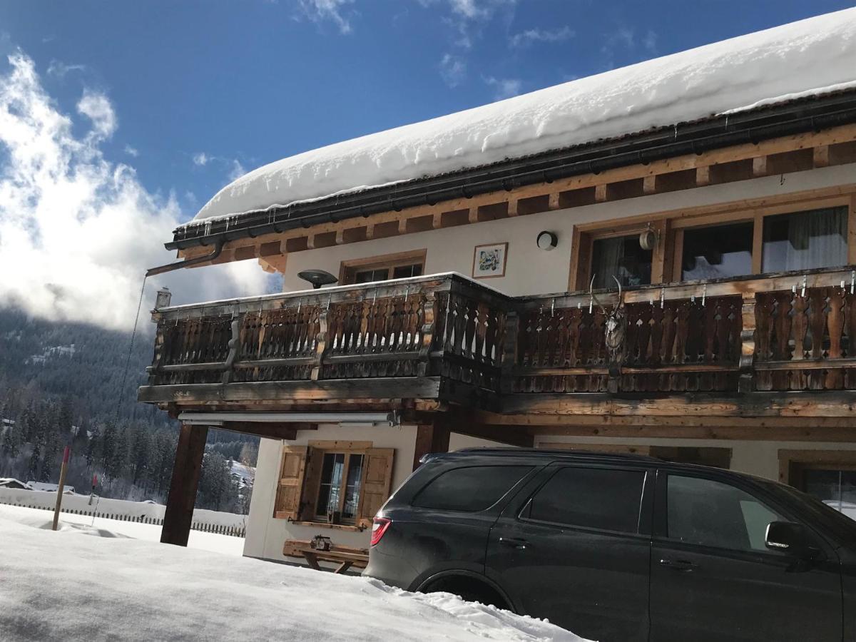 Ferienwohnung Uf Z'Enisch Klosters-Serneus Exterior foto