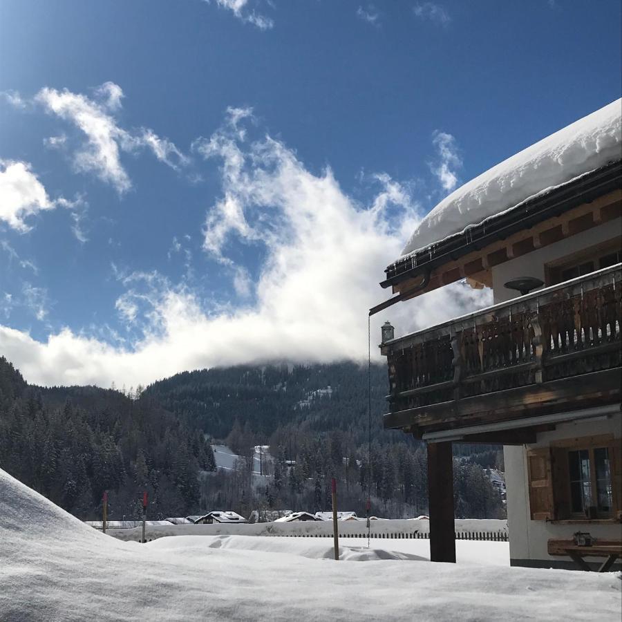 Ferienwohnung Uf Z'Enisch Klosters-Serneus Exterior foto