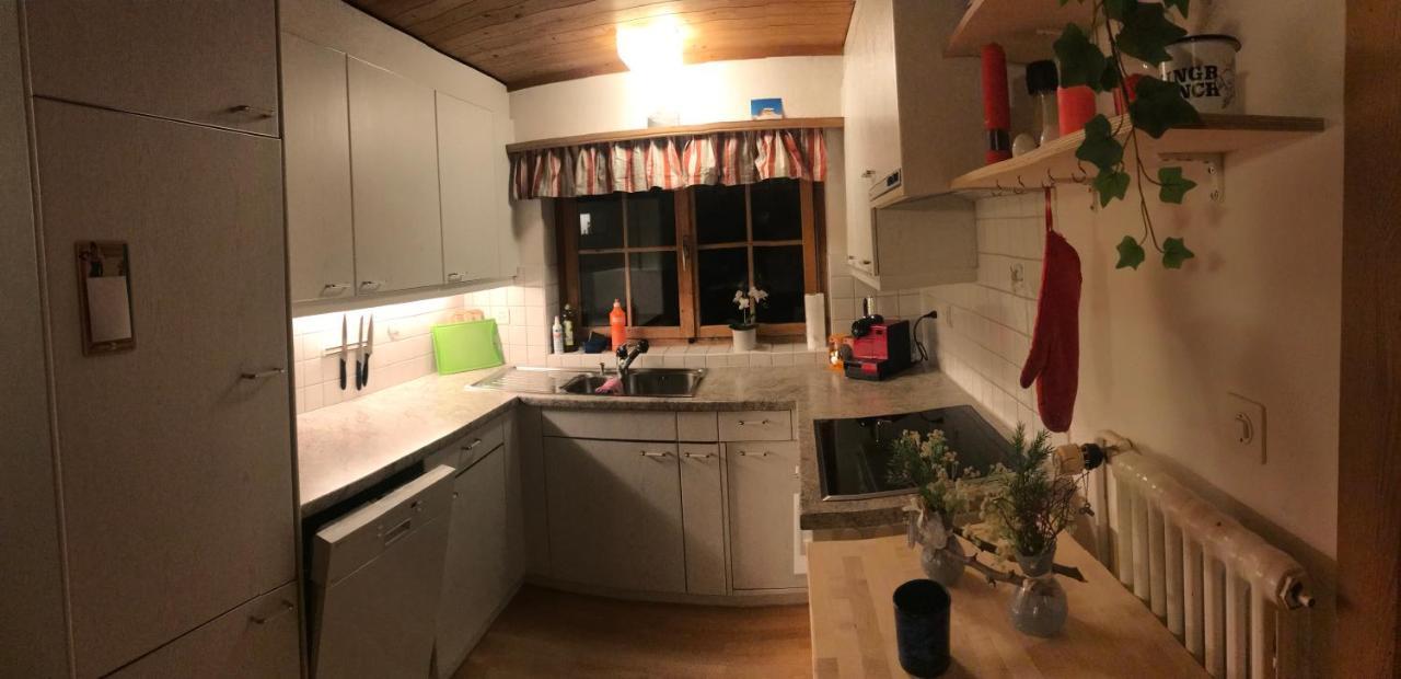 Ferienwohnung Uf Z'Enisch Klosters-Serneus Exterior foto