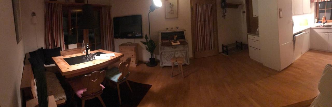 Ferienwohnung Uf Z'Enisch Klosters-Serneus Exterior foto