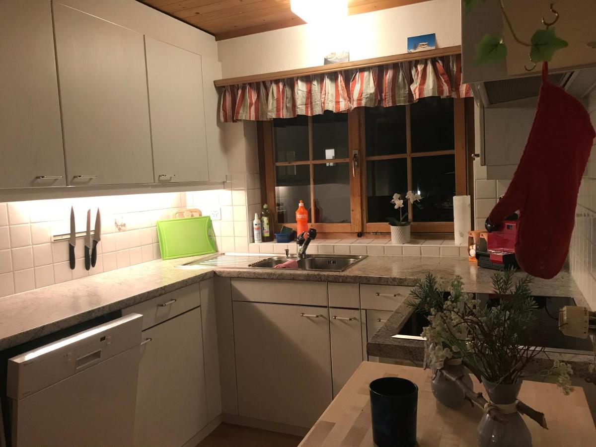 Ferienwohnung Uf Z'Enisch Klosters-Serneus Exterior foto