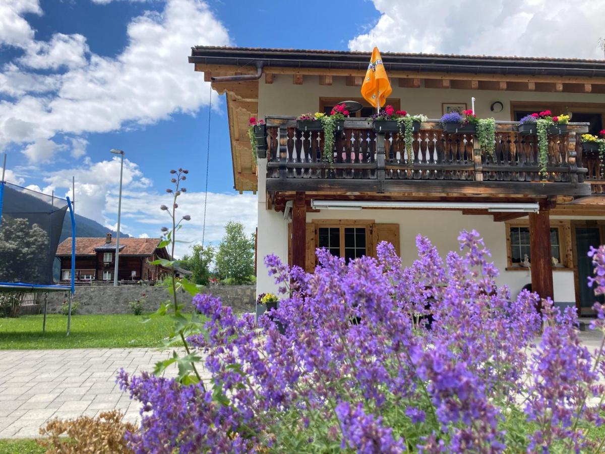 Ferienwohnung Uf Z'Enisch Klosters-Serneus Exterior foto